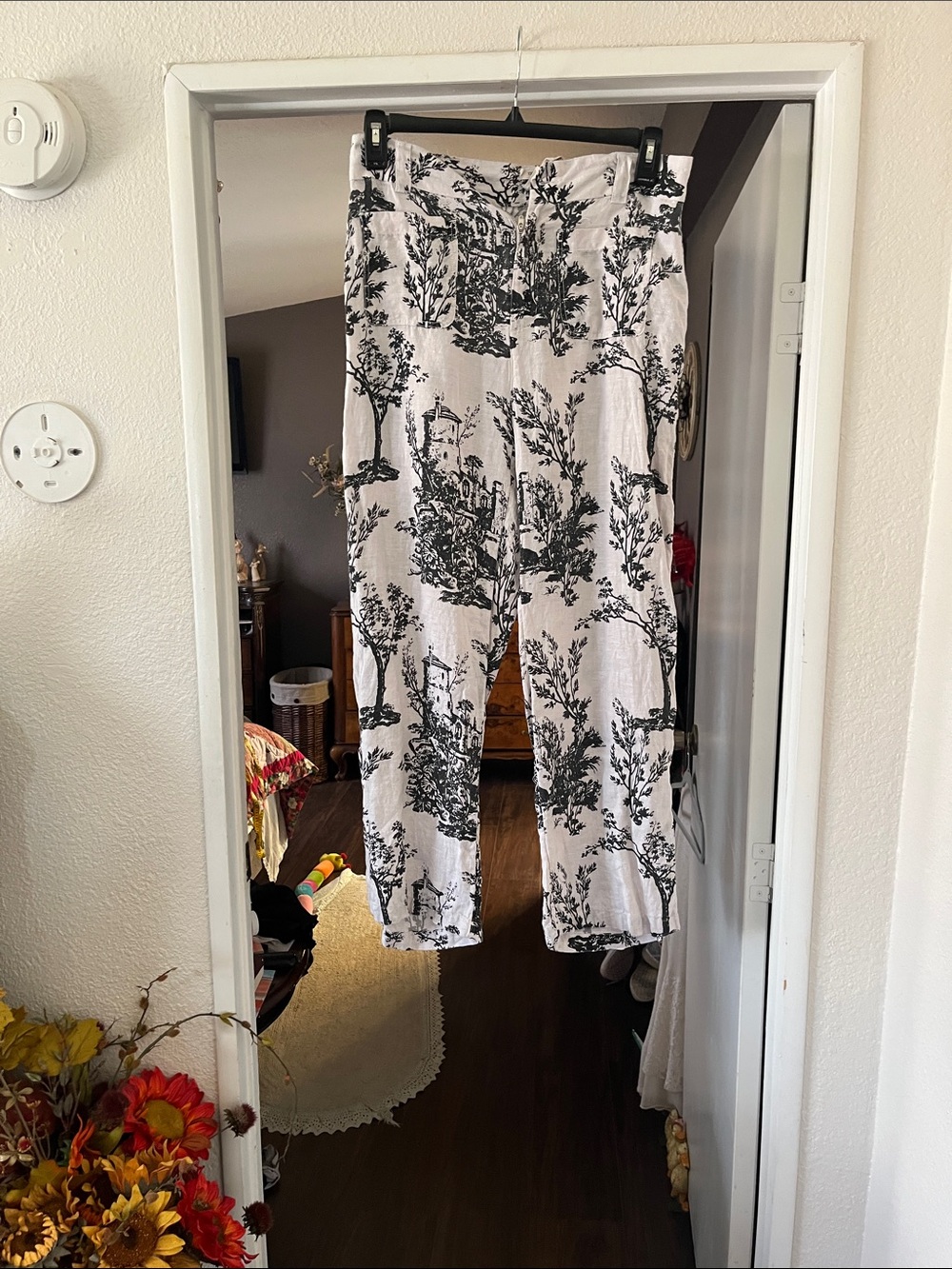 Joie Black & White Wide-Leg Printed Pants